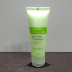 Smoothing Facial Scrub With Rice Granules
